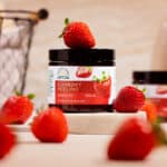 cukrovy-peeling-jahoda-s-konopnym-olejom-2