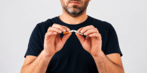 Môže CBD pomôcť pri odvykaní od fajčenia?